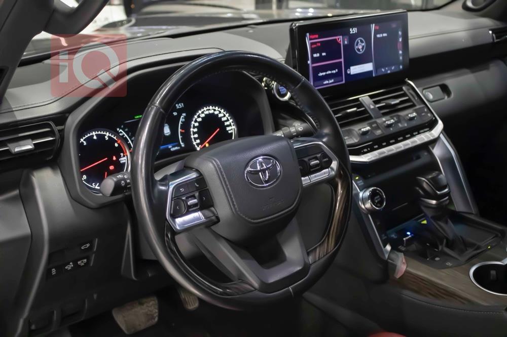 تويوتا لاندكروزر